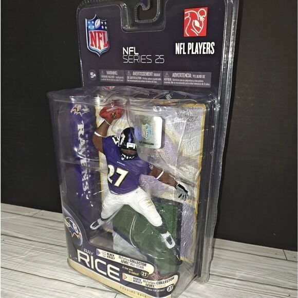 2010 McFarlane NFL Series 25 Ray Rice Baltimore Ravens Figure NOS Purple Jersey - Picture 10 of 10